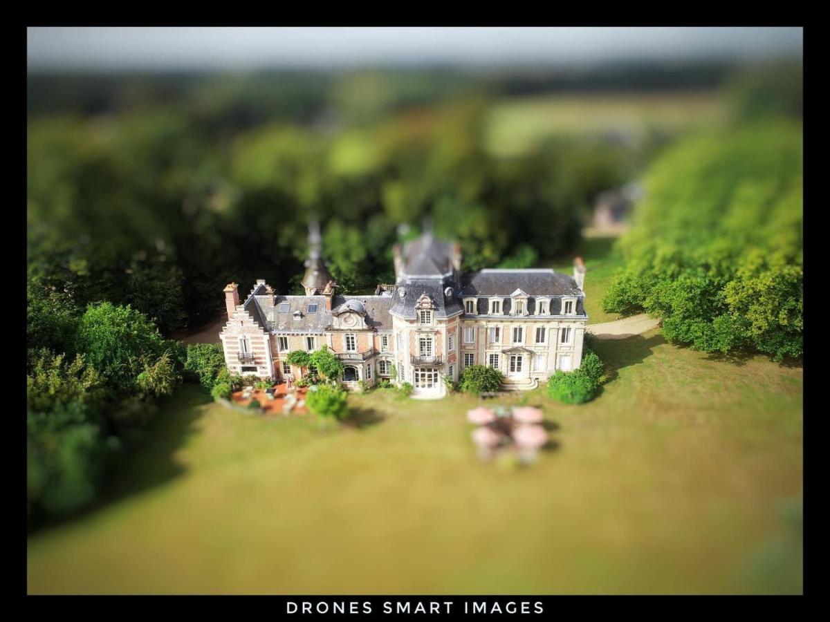 Le château de bertreville st ouen Extérieur photo