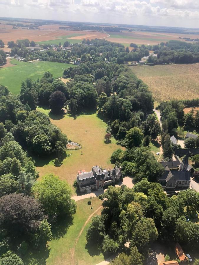 Le château de bertreville st ouen Extérieur photo